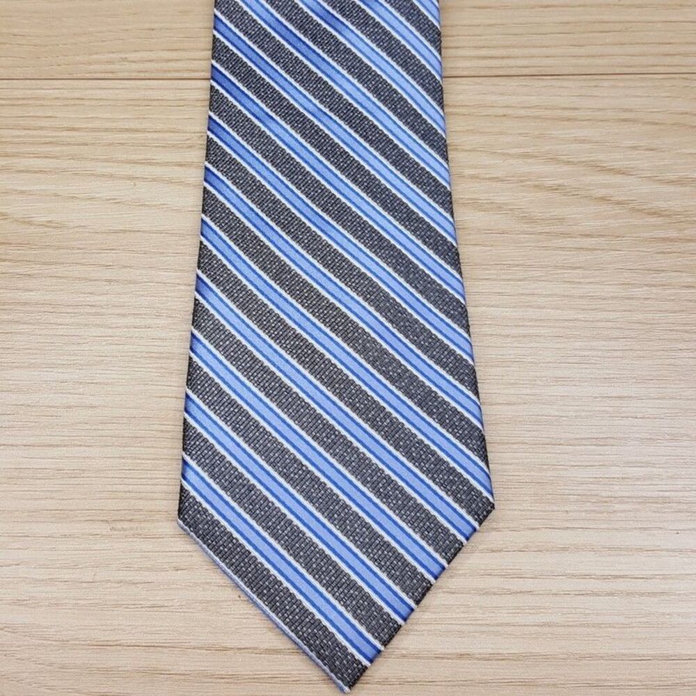 NAUTICA Mens Neck Tie Grey Blue Diagonal Stripe 100% Silk Classic Preppy Necktie